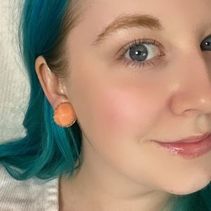 Vintage Peach Clip On Earrings Plastic Gold Metal Clip